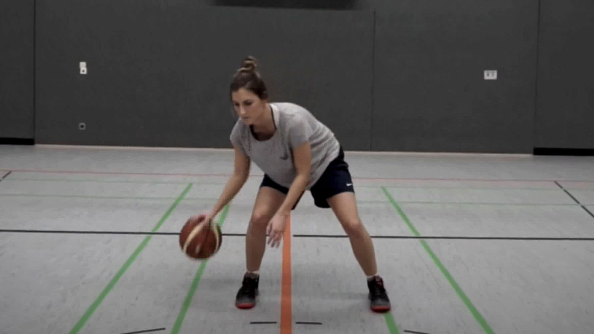 Basketball reflex Drill - Improve your reflexes 
